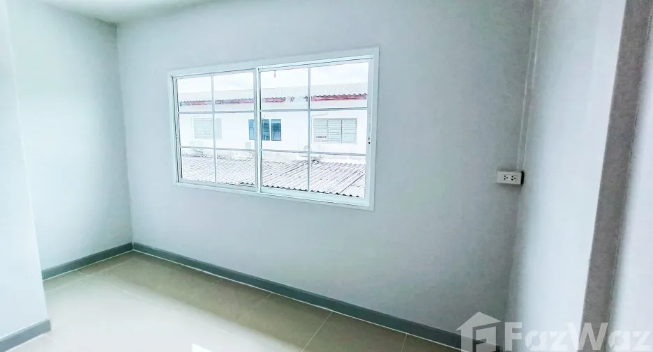 For sale 3 ベッドルーム townhouse in Sai Mai, Bangkok