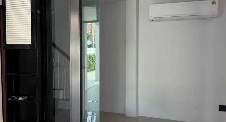 For sale and for rent 3 bedrooms villa in Bang Lamung, Chonburi
