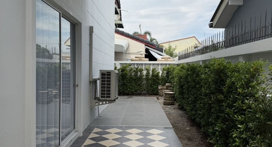 For sale and for rent 3 bedrooms villa in Bang Lamung, Chonburi