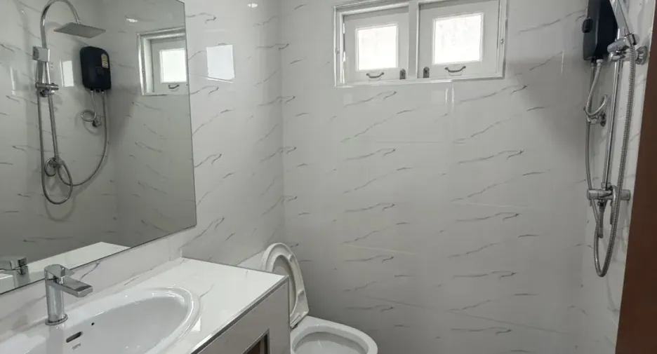 For sale and for rent 3 bedrooms villa in Bang Lamung, Chonburi