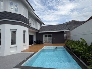 Villa zum Kauf und zur Miete mit 3 Zimmer in Bang Lamung, Chonburi
