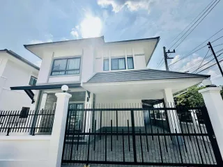 For Rent 4 Bedroom House In Saraphi, Chiang Mai