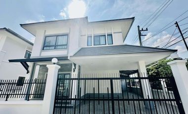 For rent 4 ベッドルーム house in Saraphi, Chiang Mai