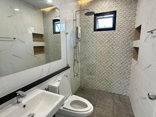 Аренда 3 спальни дом в Ханг Донг, Чианг Маи