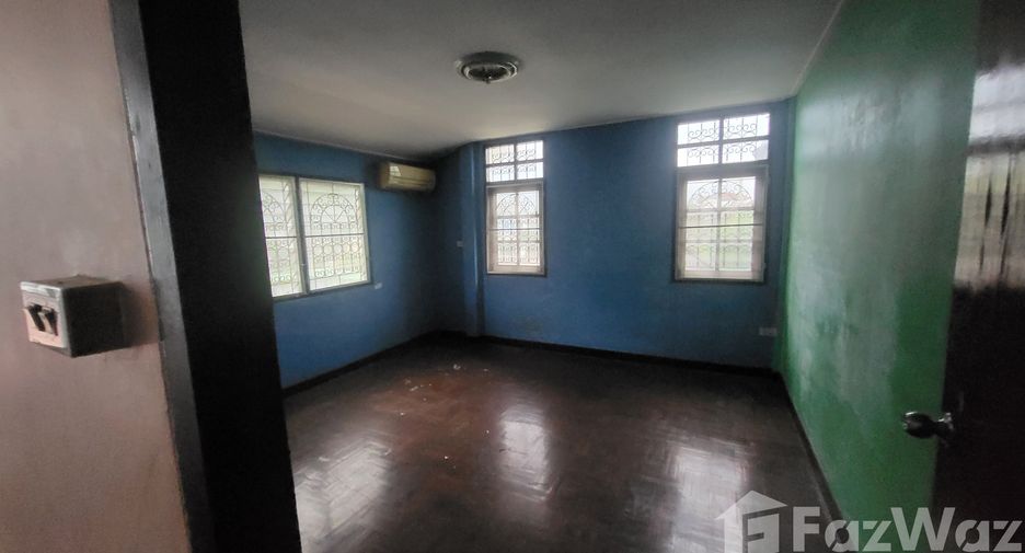 Casa en venta de 4 habitaciones en Bang Phli, Samut Prakan