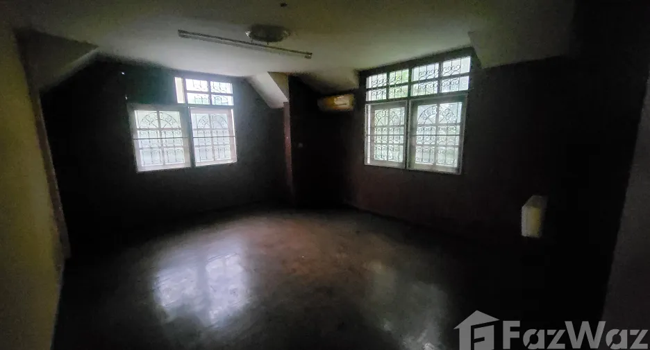 Casa en venta de 4 habitaciones en Bang Phli, Samut Prakan
