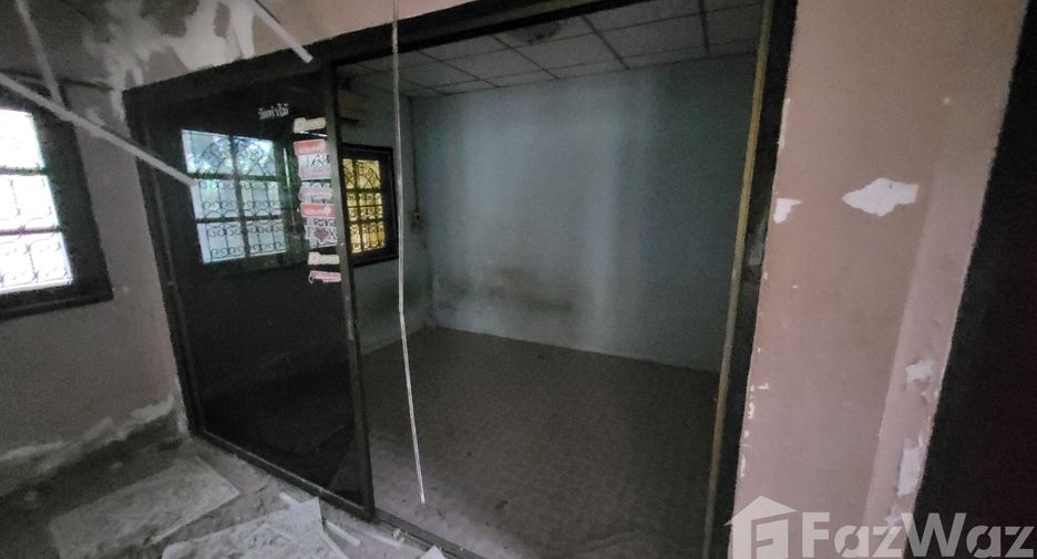 Casa en venta de 4 habitaciones en Bang Phli, Samut Prakan