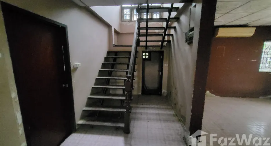 Casa en venta de 4 habitaciones en Bang Phli, Samut Prakan