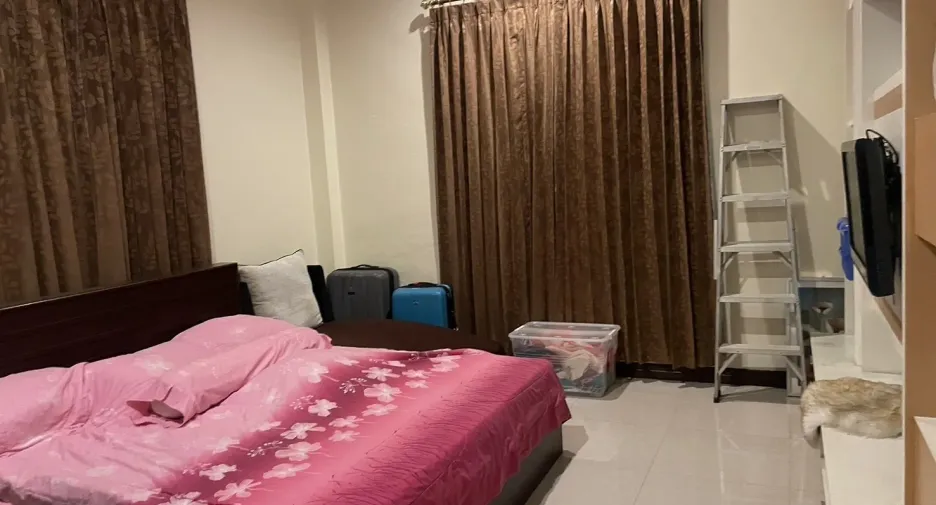 À vendre 3 chambres maison à Bang Saray, Pattaya