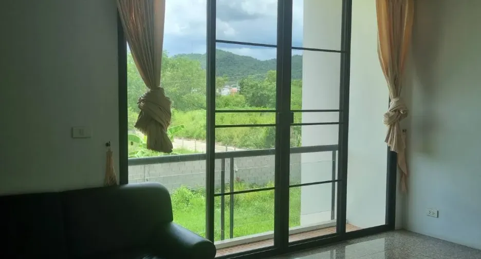 For rent 3 bedrooms townhouse in Hua Hin, Prachuap Khiri Khan