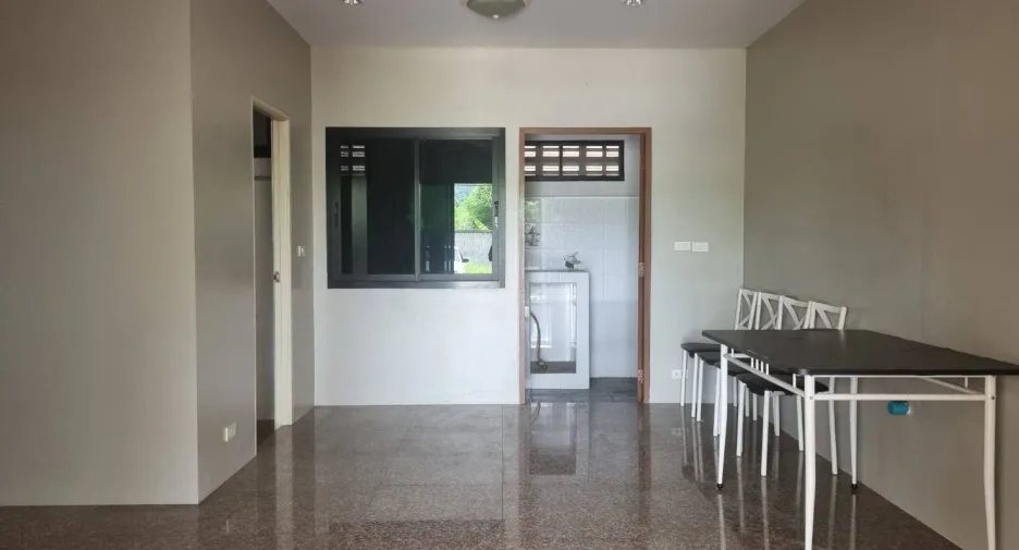 For rent 3 bedrooms townhouse in Hua Hin, Prachuap Khiri Khan
