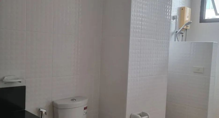 For rent 3 bedrooms townhouse in Hua Hin, Prachuap Khiri Khan