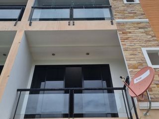 For rent 3 ベッドルーム townhouse in Hua Hin, Prachuap Khiri Khan