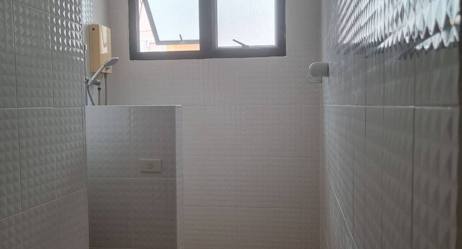For rent 3 bedrooms townhouse in Hua Hin, Prachuap Khiri Khan