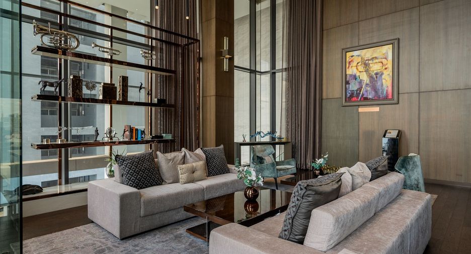 For sale 2 bedrooms condo in Khlong Toei, Bangkok