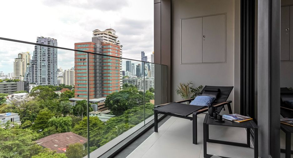 For sale 2 bedrooms condo in Khlong Toei, Bangkok