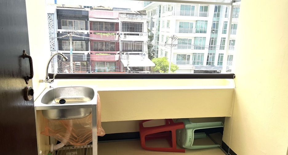 For rent studio condo in Mueang Chiang Mai, Chiang Mai