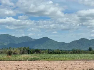Terreno en venta en Cha Am, Phetchaburi