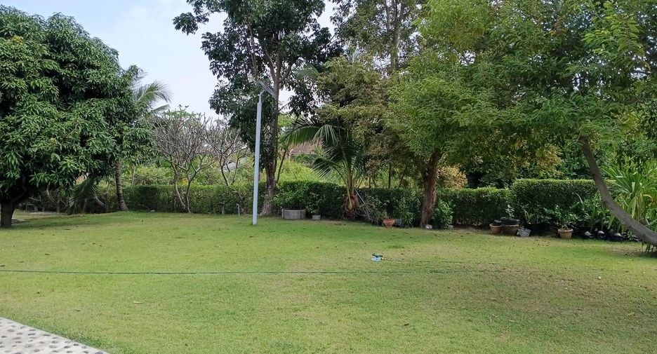 For sale 3 bedrooms house in Cha Am, Phetchaburi