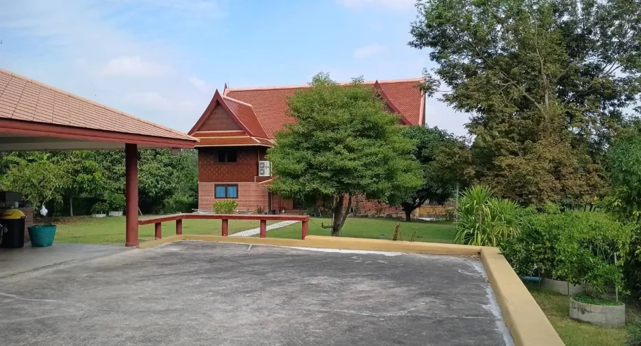 For sale 3 bedrooms house in Cha Am, Phetchaburi