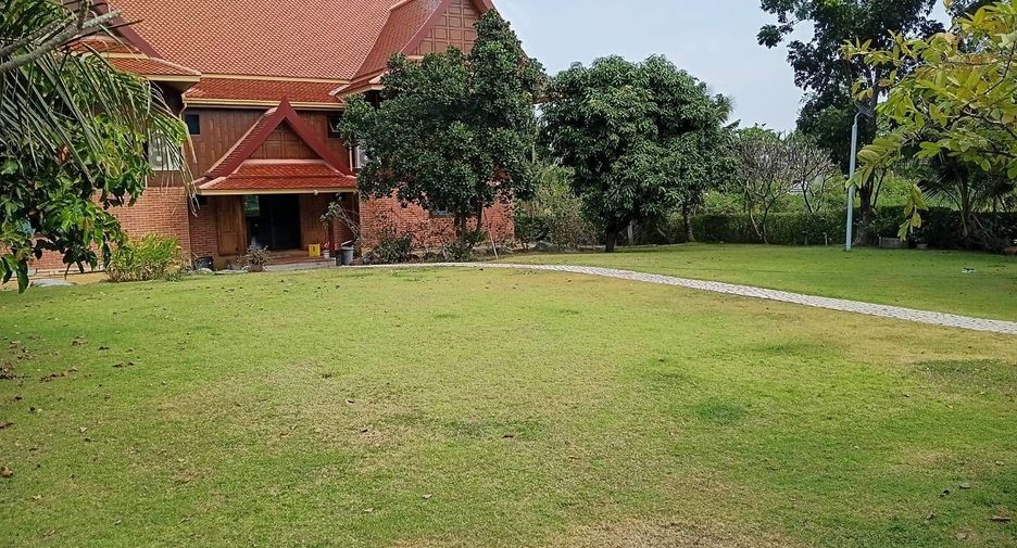 For sale 3 bedrooms house in Cha Am, Phetchaburi