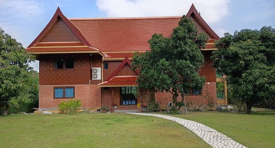 For sale 3 bedrooms house in Cha Am, Phetchaburi