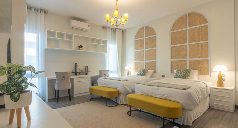 For sale 5 bedrooms villa in Mueang Chiang Mai, Chiang Mai