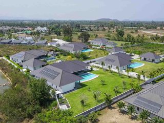 For sale 4 bedrooms villa in Pran Buri, Prachuap Khiri Khan