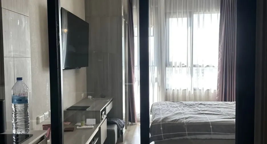 For sale and for rent studio condo in Watthana, Bangkok