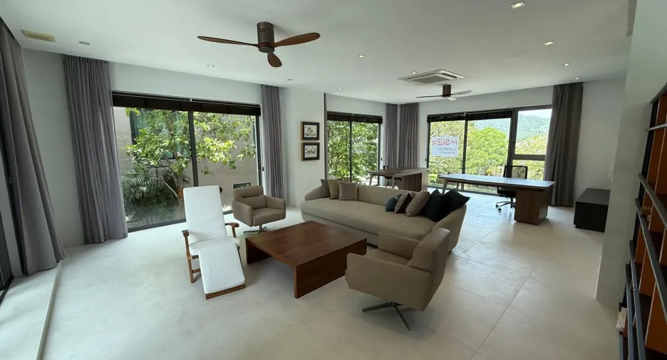 For sale 5 bedrooms villa in Hua Hin, Prachuap Khiri Khan