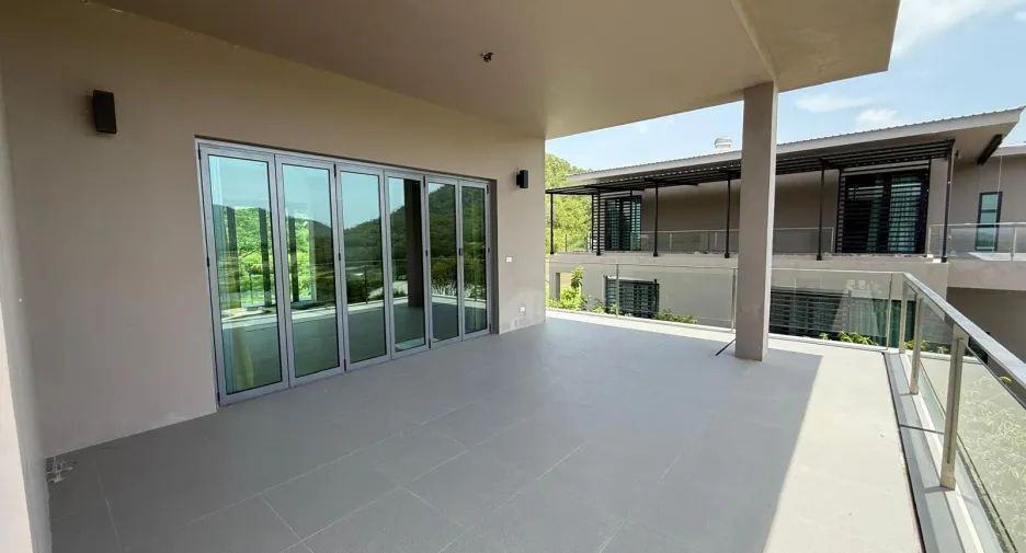 For sale 5 bedrooms villa in Hua Hin, Prachuap Khiri Khan