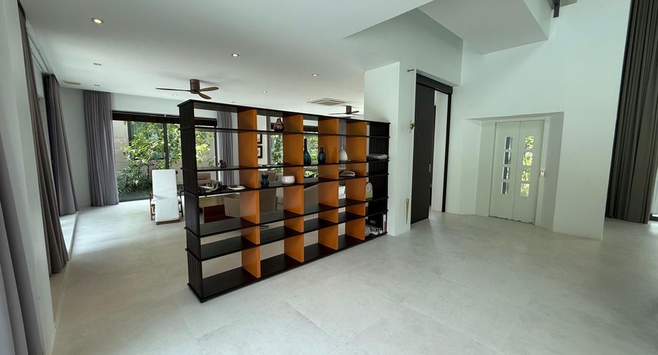 For sale 5 bedrooms villa in Hua Hin, Prachuap Khiri Khan