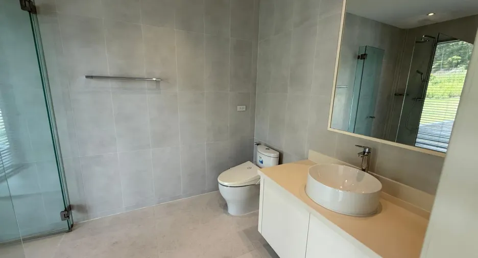 For sale 5 bedrooms villa in Hua Hin, Prachuap Khiri Khan