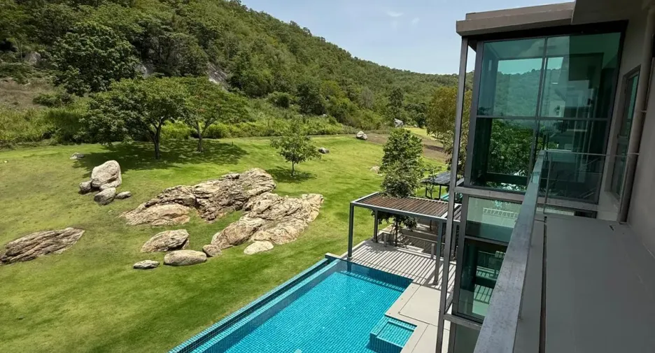 For sale 5 bedrooms villa in Hua Hin, Prachuap Khiri Khan