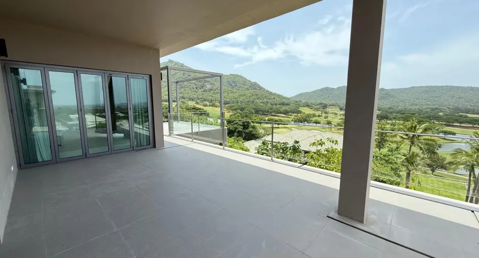 For sale 5 bedrooms villa in Hua Hin, Prachuap Khiri Khan