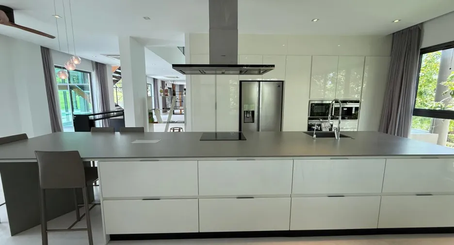 For sale 5 bedrooms villa in Hua Hin, Prachuap Khiri Khan