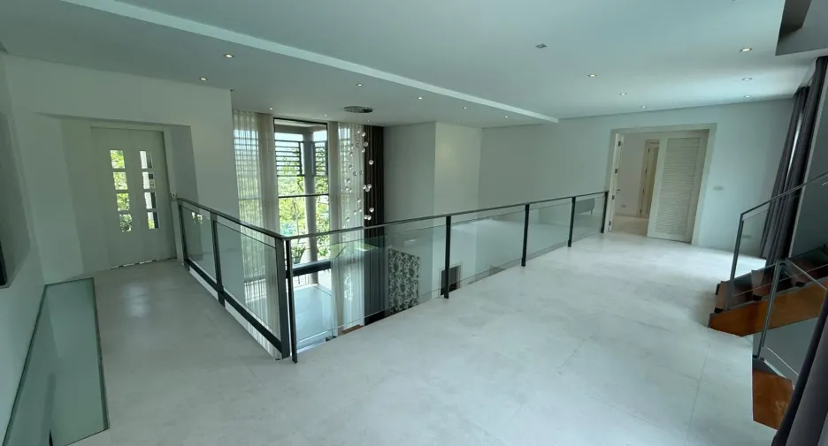For sale 5 bedrooms villa in Hua Hin, Prachuap Khiri Khan