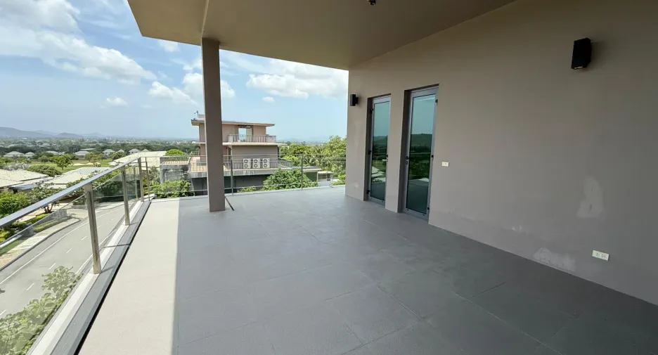 For sale 5 bedrooms villa in Hua Hin, Prachuap Khiri Khan