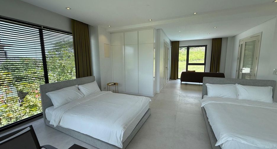 For sale 5 bedrooms villa in Hua Hin, Prachuap Khiri Khan