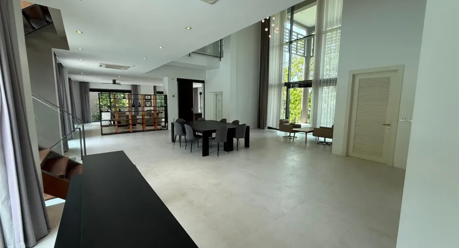 For sale 5 bedrooms villa in Hua Hin, Prachuap Khiri Khan