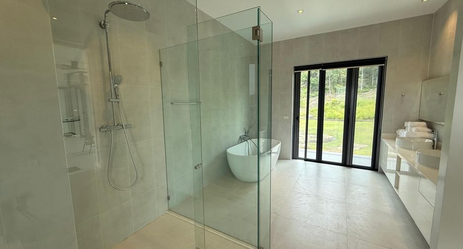 For sale 5 bedrooms villa in Hua Hin, Prachuap Khiri Khan