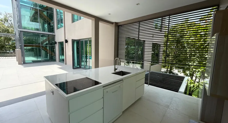 For sale 5 bedrooms villa in Hua Hin, Prachuap Khiri Khan