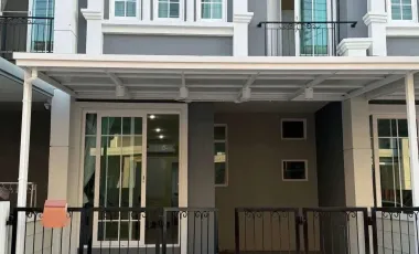 For rent 3 bedrooms townhouse in Mueang Chiang Mai, Chiang Mai