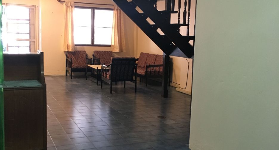 For sale 2 bedrooms townhouse in Hua Hin, Prachuap Khiri Khan