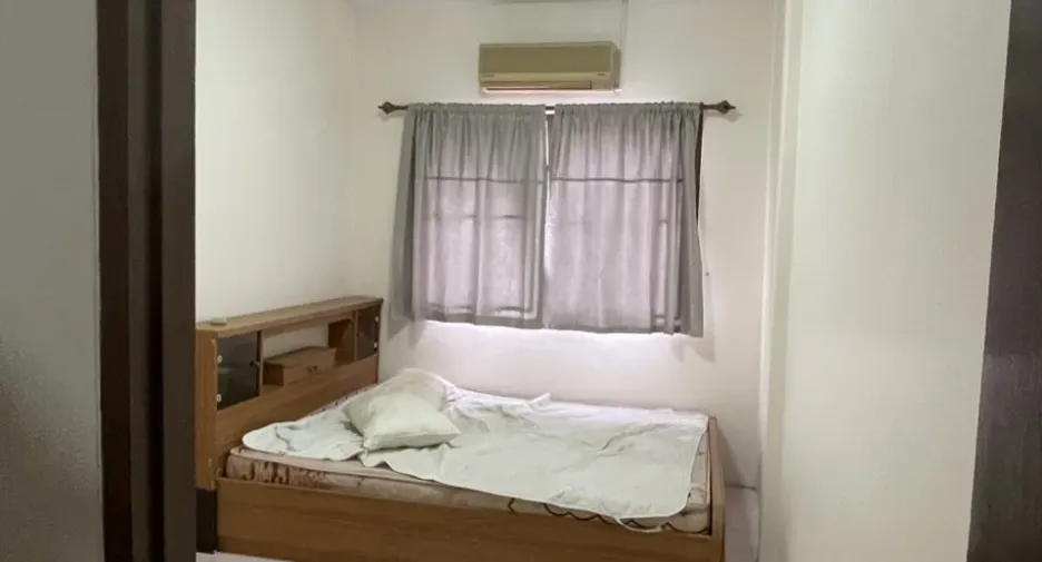 For sale 2 bedrooms townhouse in Hua Hin, Prachuap Khiri Khan