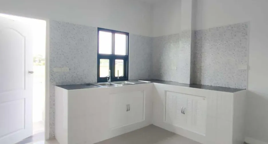 For sale 4 ベッドルーム house in San Sai, Chiang Mai