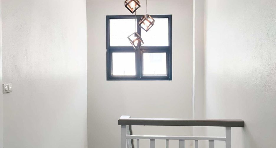 For sale 4 ベッドルーム house in San Sai, Chiang Mai