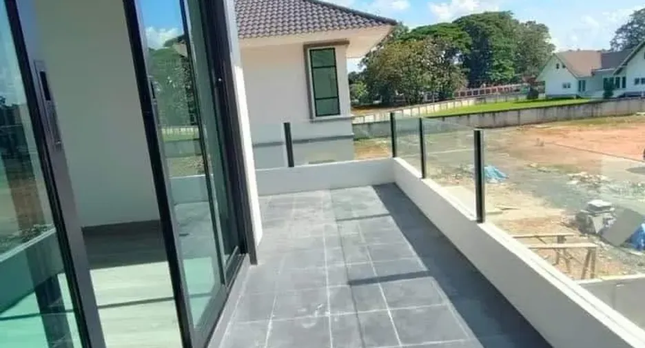 For sale 4 ベッドルーム house in San Sai, Chiang Mai