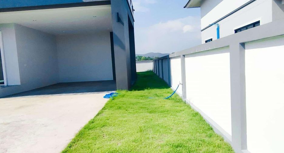 For sale 4 ベッドルーム house in San Sai, Chiang Mai