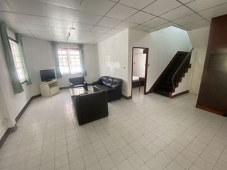 À louer 3 chambres maison à Bang Lamung, Chonburi